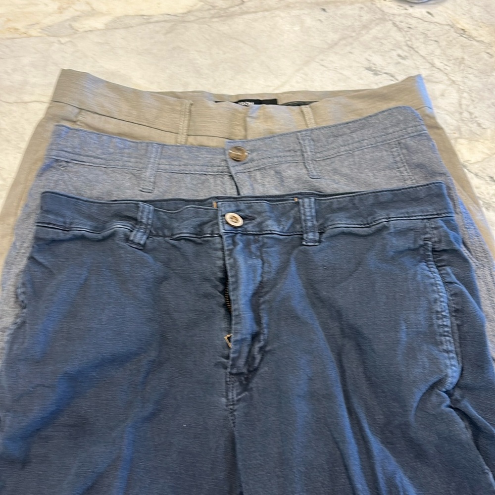 Men’s slim fit shorts